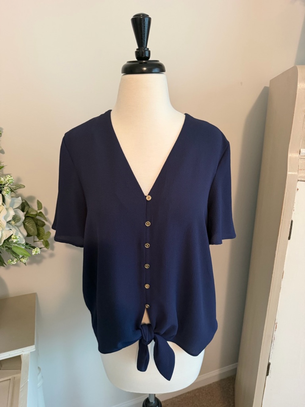 Michael Kors V-Neck Tie-Front Short Sleeve Top